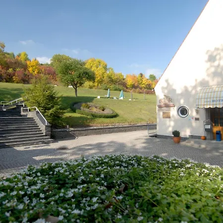 Land- Und Golfhotel Alte Fliegerschule