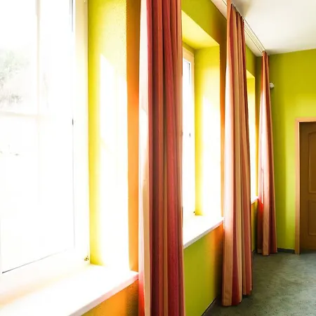 Szálloda Land- Und Golfhotel Alte Fliegerschule 4*