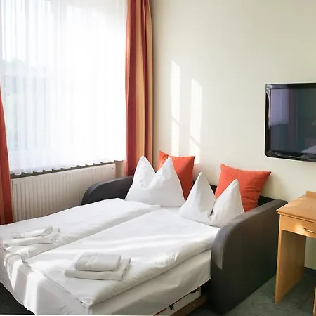 Hotel Land- Und Golfhotel Alte Fliegerschule