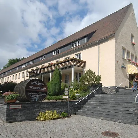 Land- Und Golfhotel Alte Fliegerschule Szálloda 4*