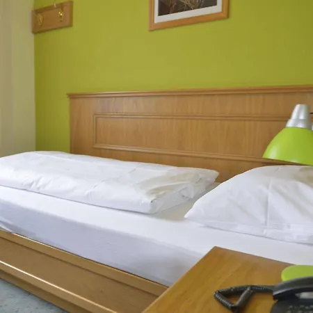 Land- Und Golfhotel Alte Fliegerschule Eisenach