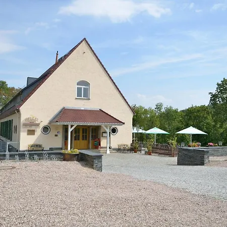 Land- Und Golfhotel Alte Fliegerschule Szálloda