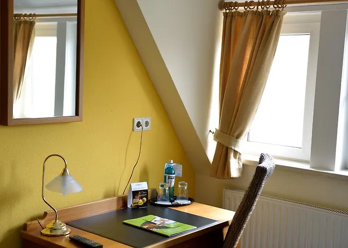 Land- Und Golfhotel Alte Fliegerschule Szálloda 4*