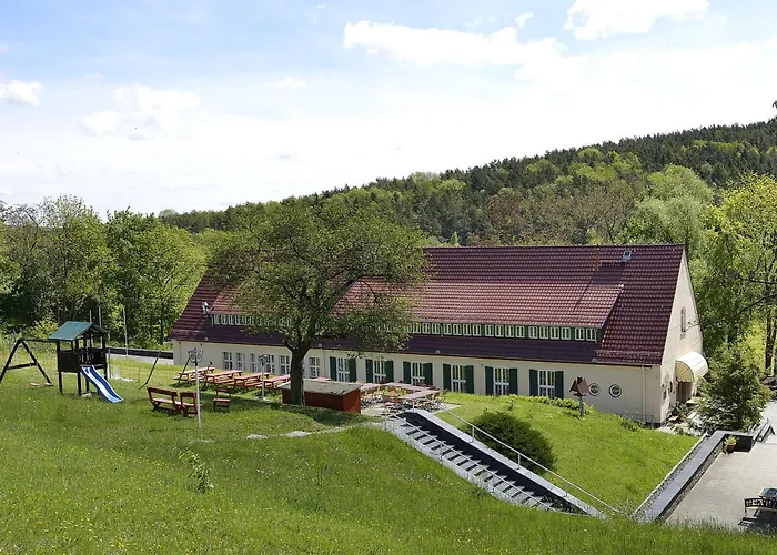 Land- Und Golfhotel Alte Fliegerschule Szálloda 4*