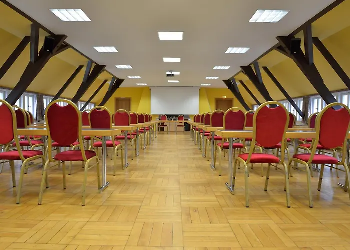 Land- Und Golfhotel Alte Fliegerschule Szálloda Eisenach