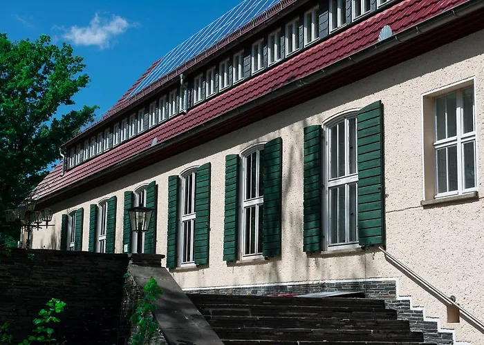 Land- Und Golfhotel Alte Fliegerschule 4*