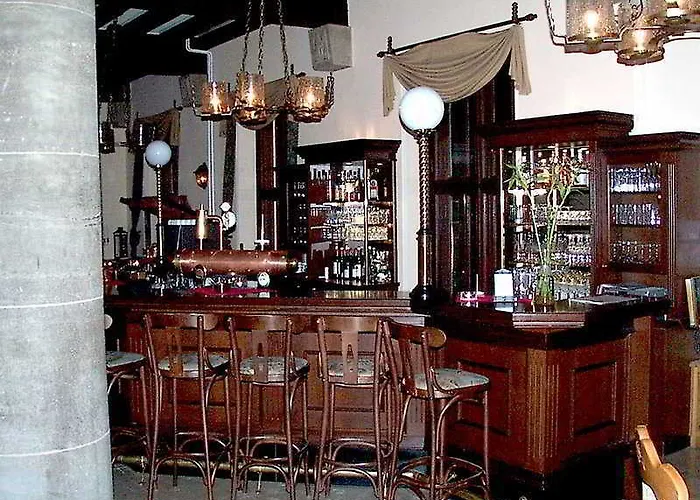 Land- Und Golfhotel Alte Fliegerschule Szálloda Eisenach