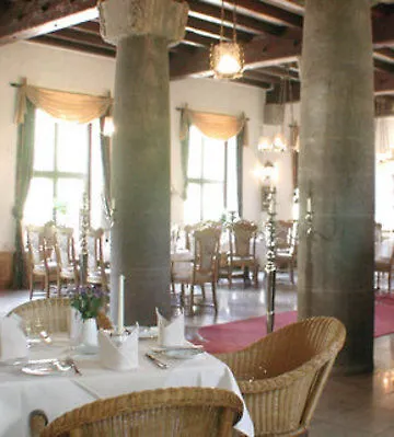 Land- Und Golfhotel Alte Fliegerschule 4*