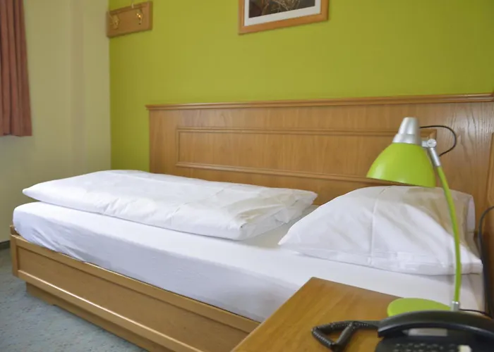 Land- Und Golfhotel Alte Fliegerschule Eisenach