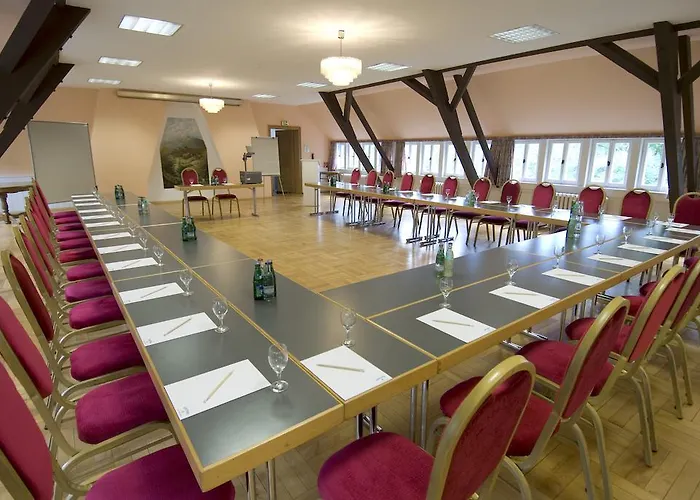 Land- Und Golfhotel Alte Fliegerschule