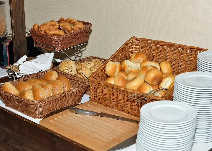 Land- Und Golfhotel Alte Fliegerschule